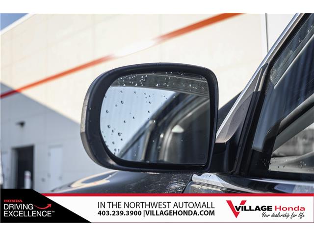 2019 Jeep Cherokee North (Stk: SR0344A) in Calgary - Image 9 of 38