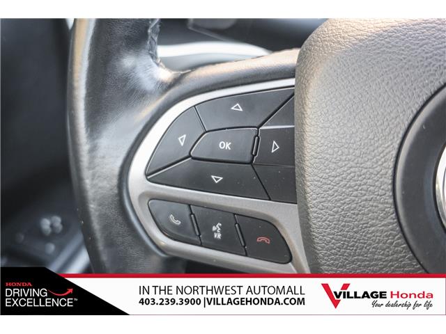 2019 Jeep Cherokee North (Stk: SR0344A) in Calgary - Image 21 of 38