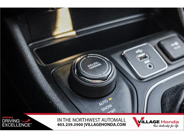 2019 Jeep Cherokee North (Stk: SR0344A) in Calgary - Image 26 of 38