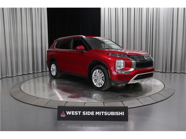 2022 Mitsubishi Outlander SE (Stk: T25747A) in Edmonton - Image 1 of 29