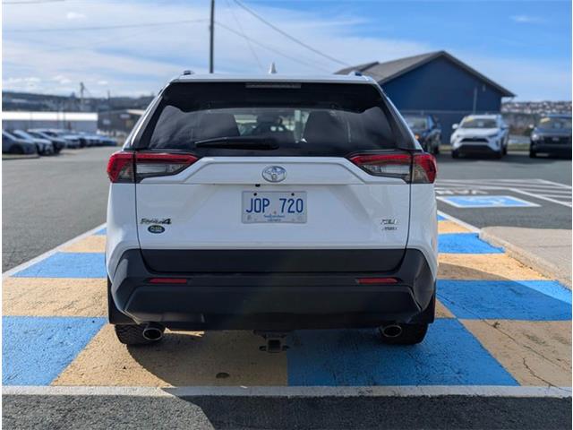2021 Toyota RAV4 XLE (Stk: LP6420) in Mount Pearl - Image 5 of 19