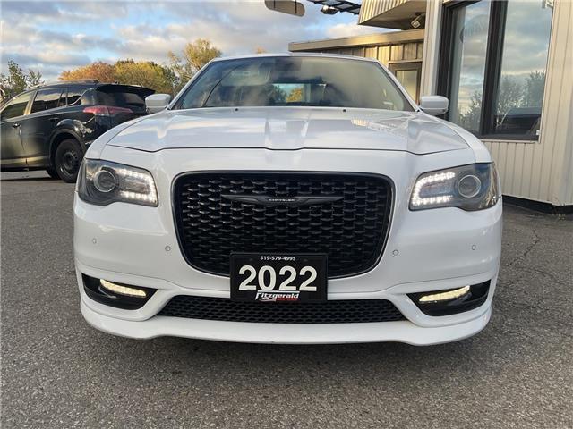 2022 Chrysler 300 Touring L (Stk: 4693) in KITCHENER - Image 2 of 26