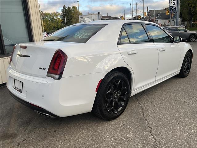 2022 Chrysler 300 Touring L (Stk: 4693) in KITCHENER - Image 7 of 26