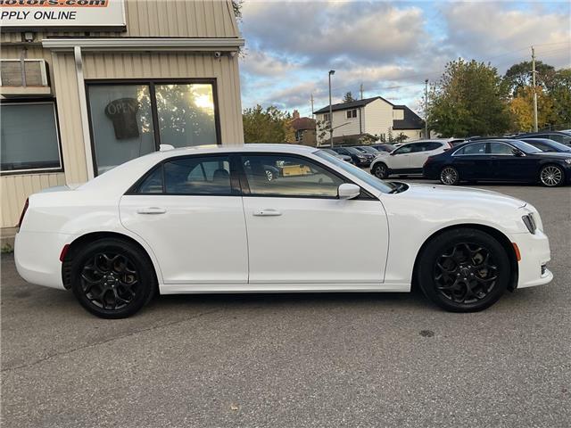 2022 Chrysler 300 Touring L (Stk: 4693) in KITCHENER - Image 8 of 26