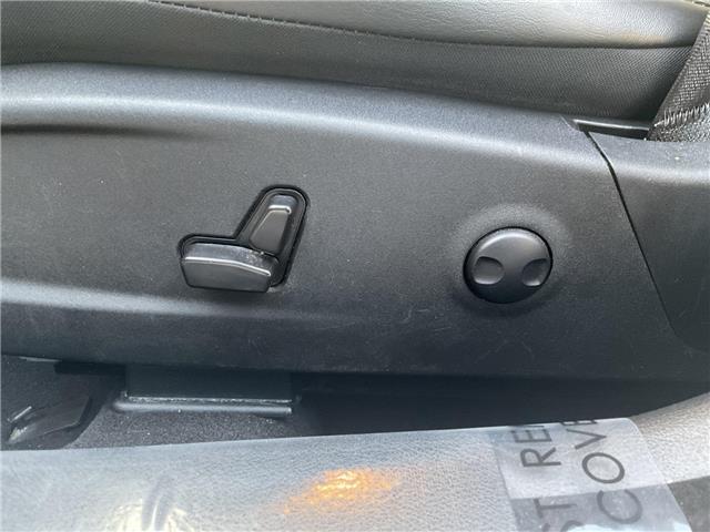 2022 Chrysler 300 Touring L (Stk: 4693) in KITCHENER - Image 14 of 26