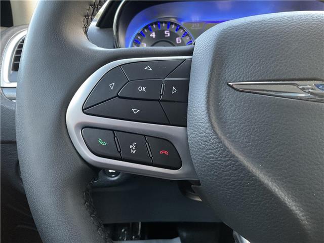 2022 Chrysler 300 Touring L (Stk: 4693) in KITCHENER - Image 16 of 26