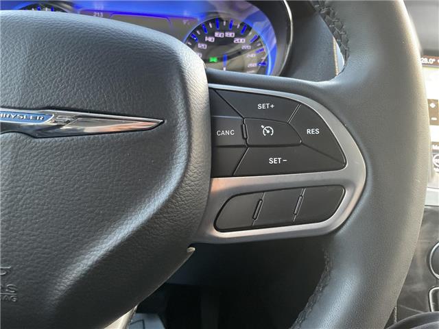 2022 Chrysler 300 Touring L (Stk: 4693) in KITCHENER - Image 17 of 26