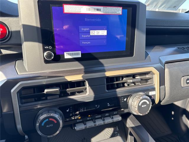 2025 Toyota Tacoma Base (Stk: T099221) in Cranbrook - Image 15 of 18