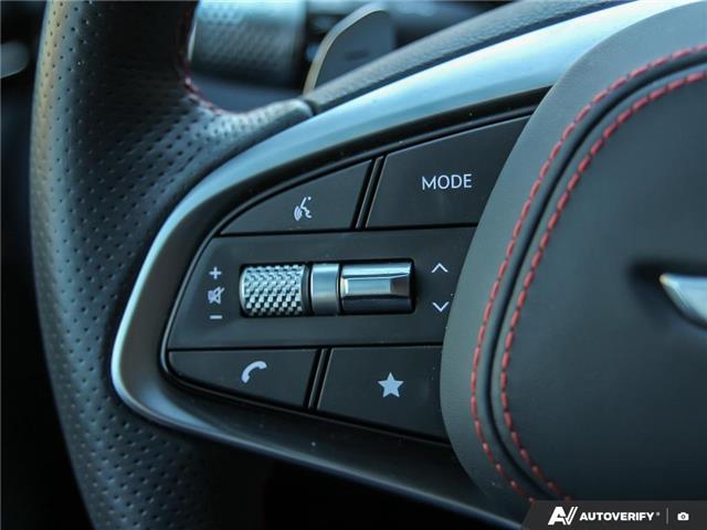 2025 Genesis GV70 3.5T Sport Plus w/eLSD (Stk: 122456) in London - Image 17 of 25