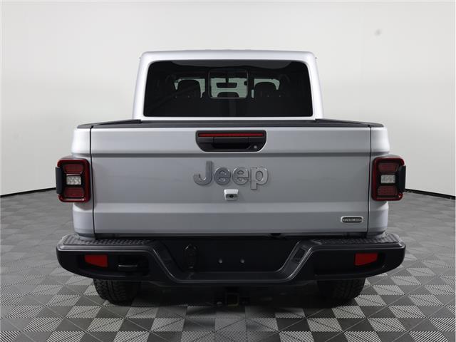 2023 Jeep Gladiator Overland (Stk: 25J156A) in Calgary - Image 7 of 21