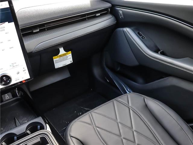 2025 Ford Mustang Mach-E Select (Stk: 250972) in Toronto - Image 13 of 21