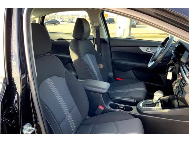 2023 Kia Forte LX (Stk: SK400231) in Sherwood Park - Image 7 of 29