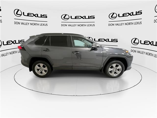 2022 Toyota RAV4 XLE (Stk: 14U6971) in Markham - Image 10 of 30