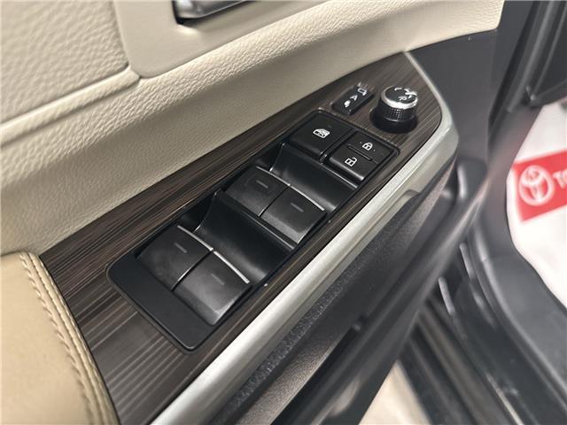 2023 Toyota Sienna Limited 7-Passenger (Stk: 11105365A) in Markham - Image 17 of 34