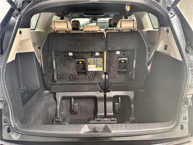 2023 Toyota Sienna Limited 7-Passenger (Stk: 11105365A) in Markham - Image 32 of 34