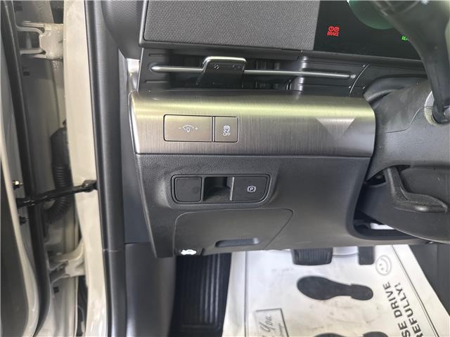 2025 Hyundai Kona Electric Preferred w/Trend Package (Stk: 43060J) in Belleville - Image 17 of 26 2025 Hyundai Kona Electric Preferred w/Trend Package (Stk: 43060J) in Belleville - Image 17 of 26
