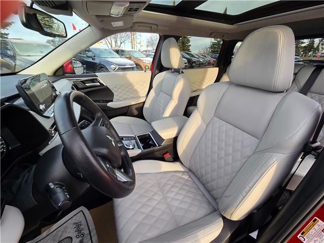 2024 Mitsubishi Outlander Plug-In Hybrid LE (Stk: 8909) in Calgary - Image 18 of 26