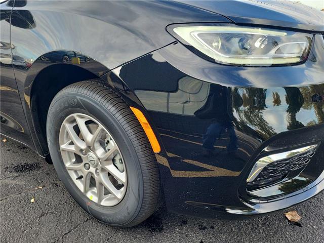 2026 Chrysler Pacifica Select (Stk: 260078) in Windsor - Image 10 of 24