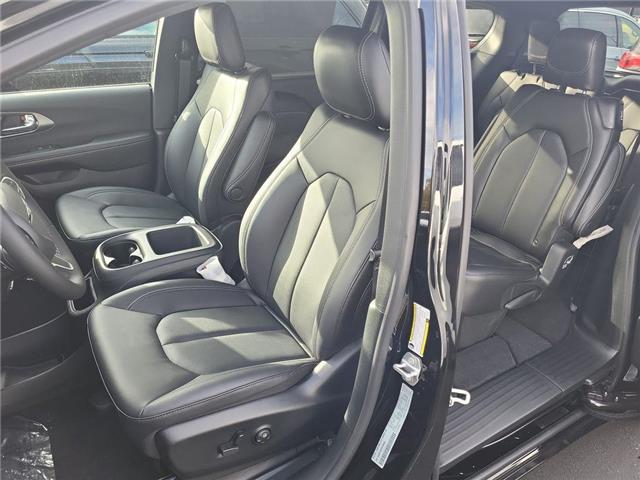 2026 Chrysler Pacifica Select (Stk: 260078) in Windsor - Image 13 of 24