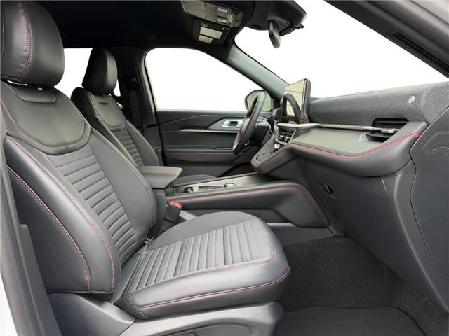 2026 Ford Explorer ST-Line (Stk: 15232) in Golden - Image 15 of 17