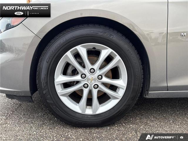 2017 Chevrolet Malibu 1LT (Stk: P11682B) in Brantford - Image 6 of 23