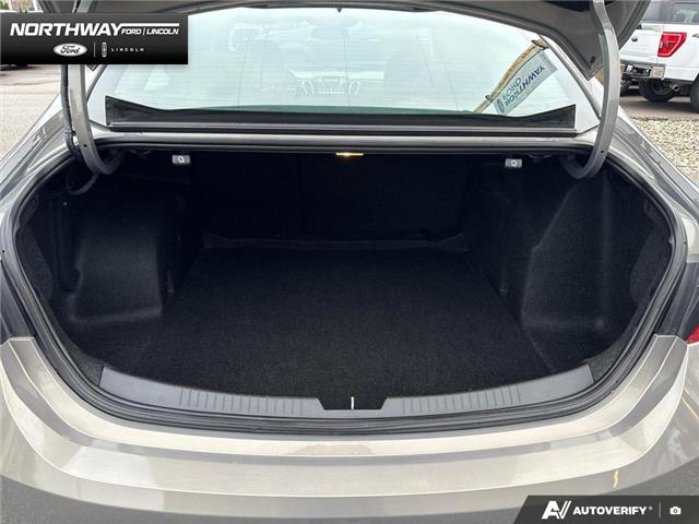 2017 Chevrolet Malibu 1LT (Stk: P11682B) in Brantford - Image 10 of 23