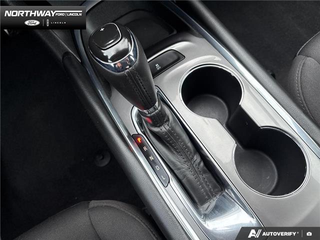 2017 Chevrolet Malibu 1LT (Stk: P11682B) in Brantford - Image 16 of 23