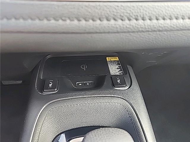2020 Toyota Corolla SE (Stk: U3316) in Cambridge - Image 16 of 33