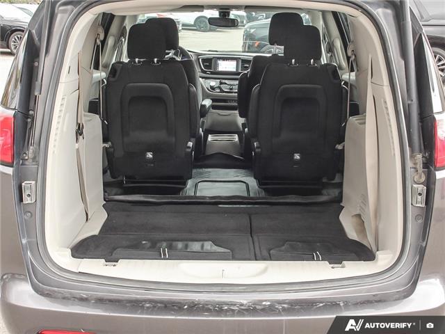 2022 Chrysler Grand Caravan SXT (Stk: 172193) in London - Image 11 of 28