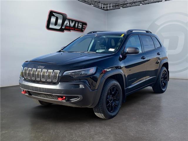 2020 Jeep Cherokee Trailhawk (Stk: 351039) in Medicine Hat - Image 1 of 17