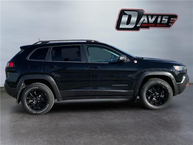 2020 Jeep Cherokee Trailhawk (Stk: 351039) in Medicine Hat - Image 6 of 17 2020 Jeep Cherokee Trailhawk (Stk: 351039) in Medicine Hat - Image 6 of 17