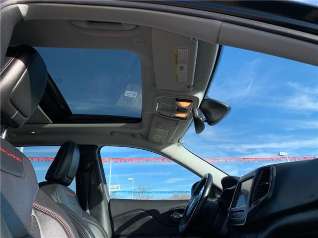 2020 Jeep Cherokee Trailhawk (Stk: 351039) in Medicine Hat - Image 16 of 17 2020 Jeep Cherokee Trailhawk (Stk: 351039) in Medicine Hat - Image 16 of 17