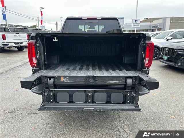 2023 GMC Sierra 1500 AT4 (Stk: 236901) in Grimsby - Image 12 of 25