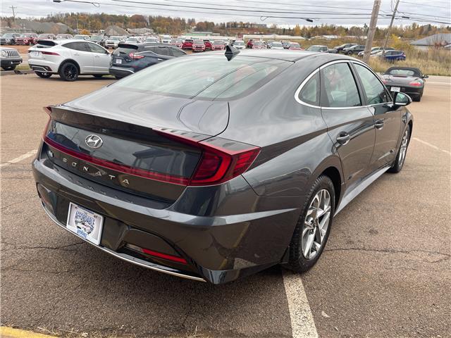 2020 Hyundai Sonata Preferred in Charlottetown - Image 7 of 16