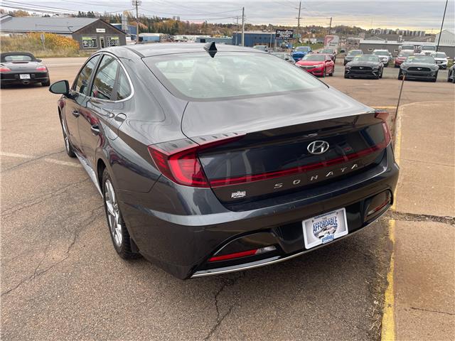 2020 Hyundai Sonata Preferred in Charlottetown - Image 9 of 16
