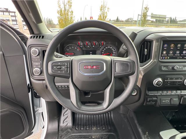 2026 GMC Sierra 2500HD Pro (Stk: TF146130) in Calgary - Image 14 of 21