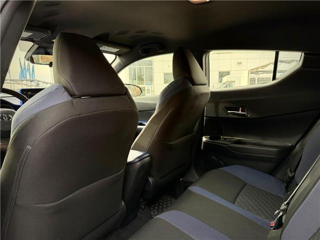 2021 Toyota C-HR LE (Stk: 251378A) in Calgary - Image 16 of 19