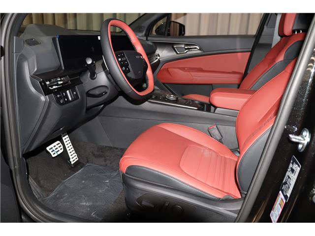 2026 Kia Sportage Plug-In Hybrid SX w/Red Interior (Stk: 26661) in Edmonton - Image 13 of 34