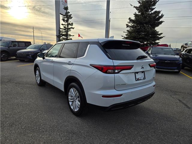 2024 Mitsubishi Outlander ES (Stk: 8903) in Calgary - Image 5 of 24