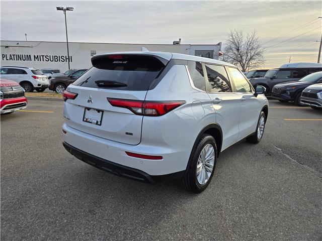 2024 Mitsubishi Outlander ES (Stk: 8903) in Calgary - Image 7 of 24