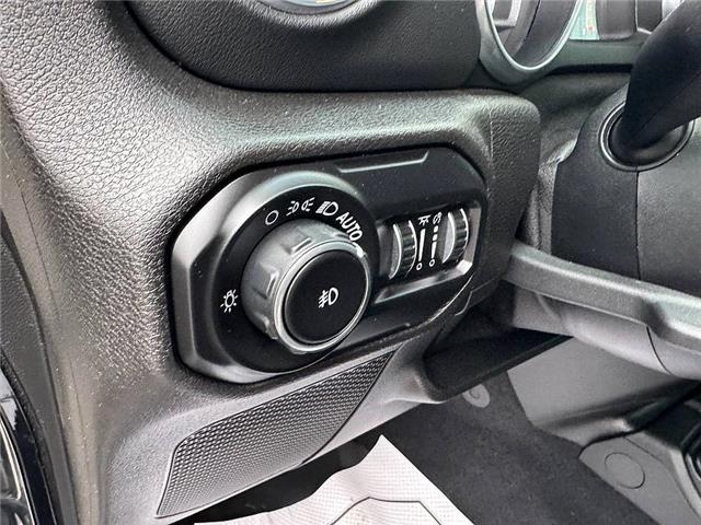 2020 Jeep Wrangler Unlimited Sahara (Stk: TL02317) in Windsor - Image 16 of 27