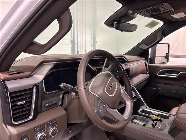 2026 GMC Sierra 3500HD Denali (Stk: 14052) in Roblin - Image 9 of 13 2026 GMC Sierra 3500HD Denali (Stk: 14052) in Roblin - Image 9 of 13