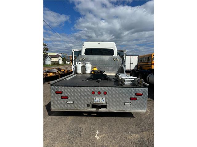 2013 Freightliner  in Thunder Bay - Image 4 of 12