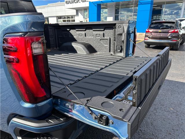 2026 GMC Sierra 2500HD Denali (Stk: 36128) in Renfrew - Image 11 of 44