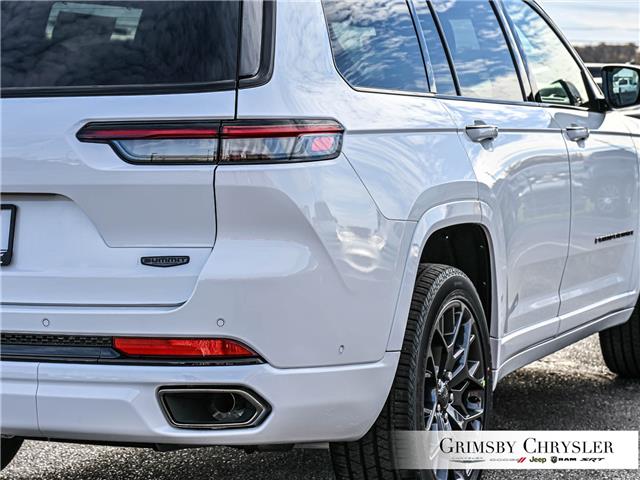 2025 Jeep Grand Cherokee L Summit (Stk: N25200) in Grimsby - Image 11 of 36