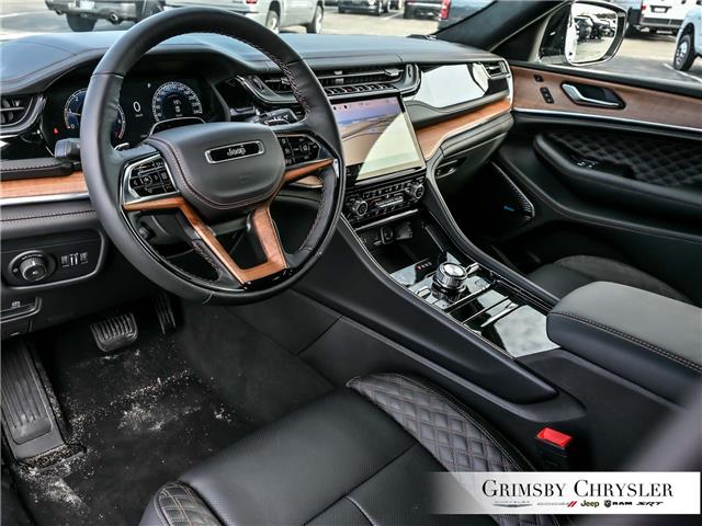 2025 Jeep Grand Cherokee L Summit (Stk: N25200) in Grimsby - Image 14 of 36