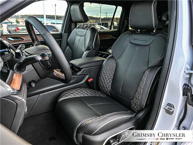2025 Jeep Grand Cherokee L Summit (Stk: N25200) in Grimsby - Image 16 of 36