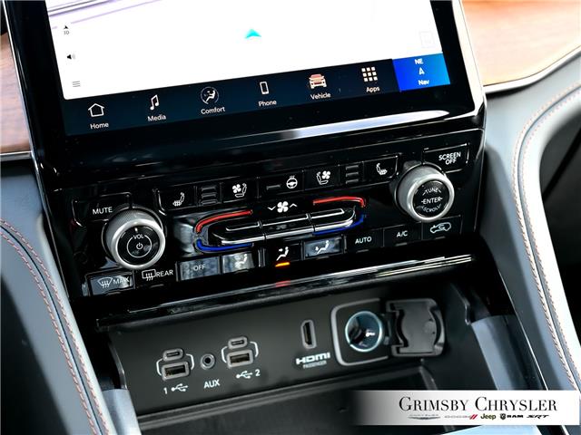 2025 Jeep Grand Cherokee L Summit (Stk: N25200) in Grimsby - Image 27 of 36