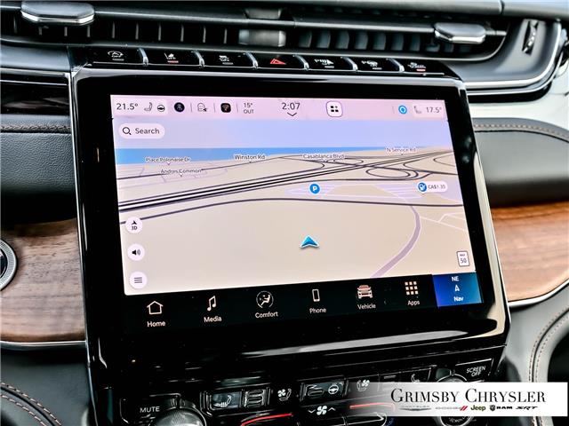 2025 Jeep Grand Cherokee L Summit (Stk: N25200) in Grimsby - Image 29 of 36