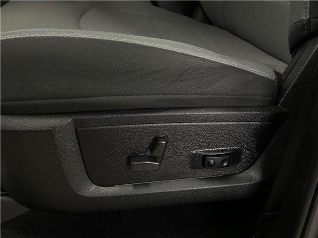2023 RAM 1500 Classic SLT (Stk: 43127J) in Belleville - Image 14 of 23
